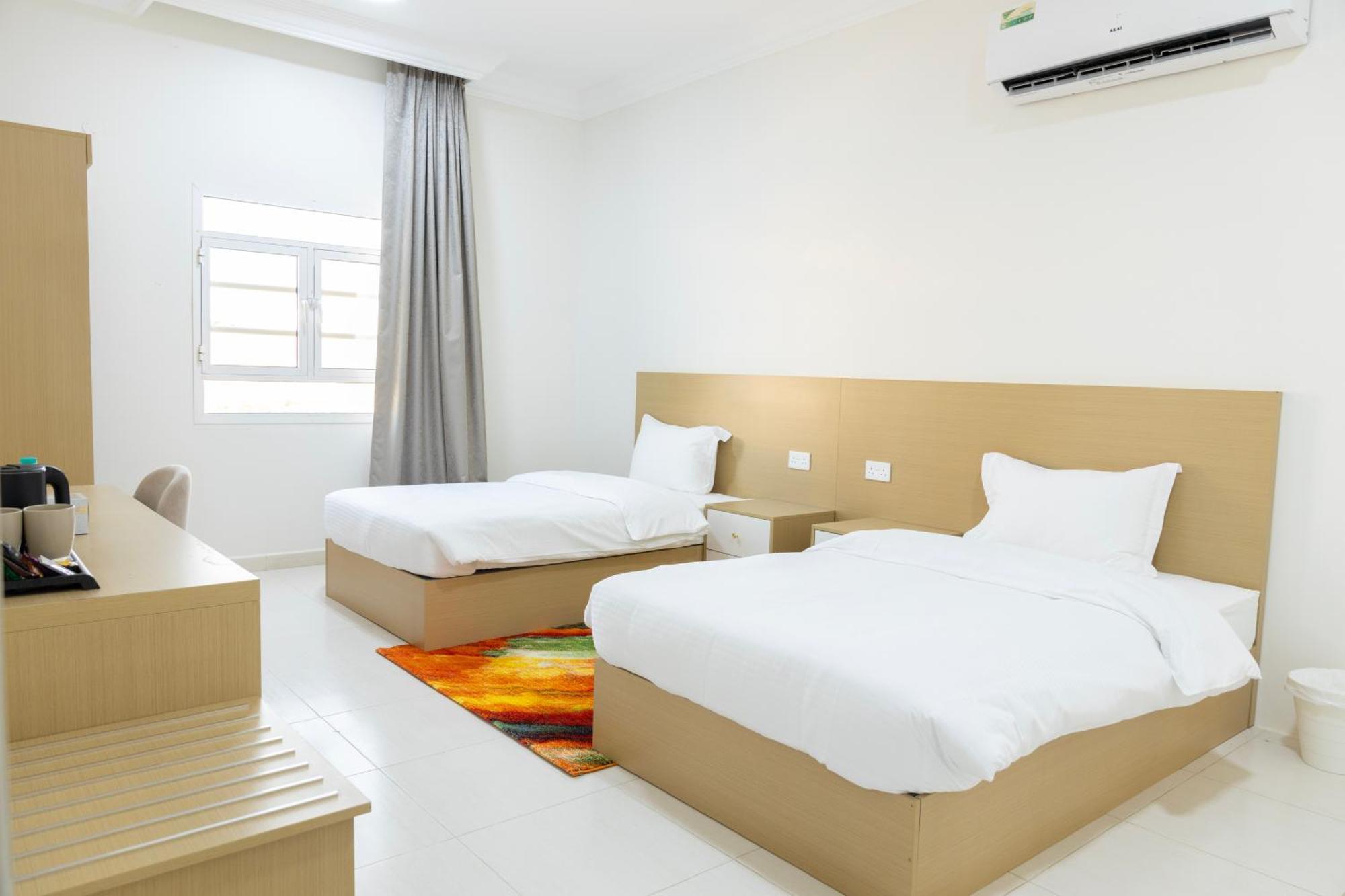 Riviera Suites , Hotel Apartement 수르 외부 사진