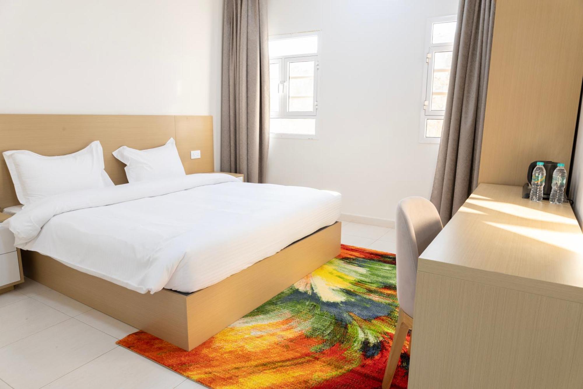 Riviera Suites , Hotel Apartement 수르 외부 사진